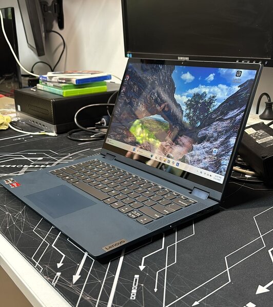 Lenovo IdeaPad Flex 5 - Refurbished cu Garantie 1 An!
